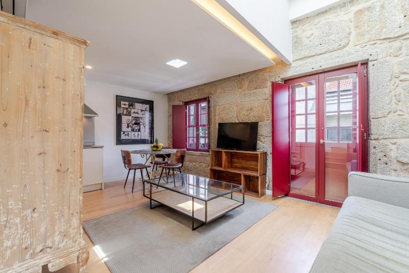 Decor Studios - Clérigos by Host Wise - image 5