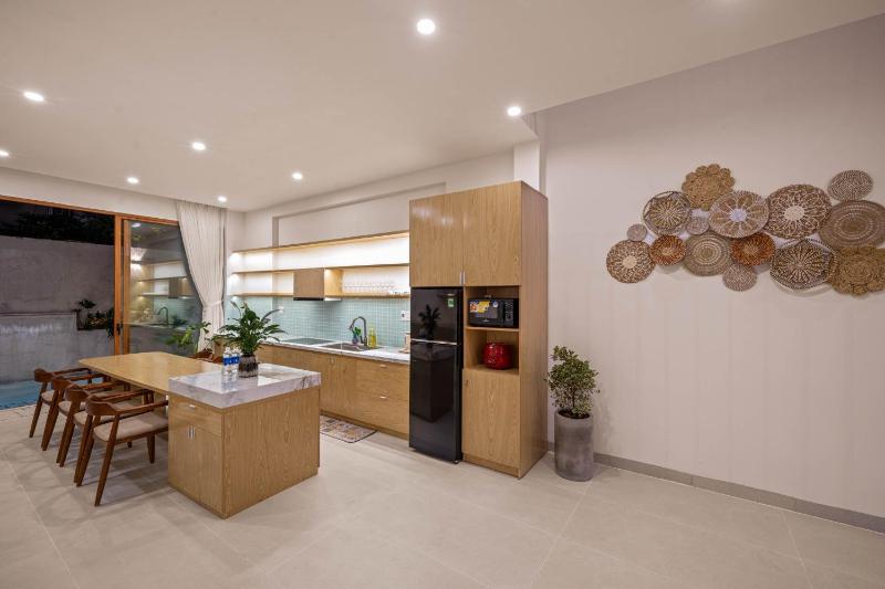 Serenity Villa - Near My Khe Beach & City Center by The Key - image 2