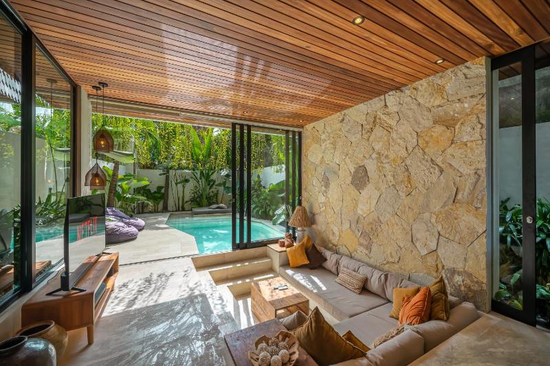 Villa Naoki - 1BR Architectural Gem Next to The Beach in Canggu - image 11
