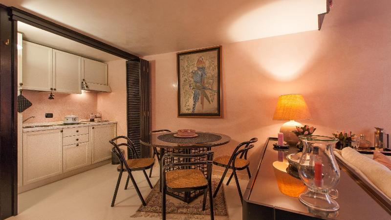 One-Bedroom Apartment image 4