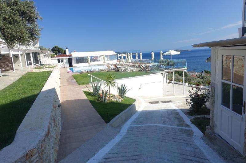 Hotel Rene - image 16