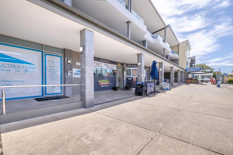 Barefoot Bliss 4 6-10 Market Street - Surfside Apartments - image 15