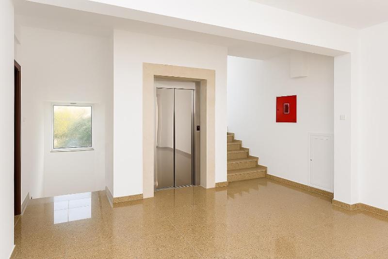 Studio with Balcony and Sea View image 3