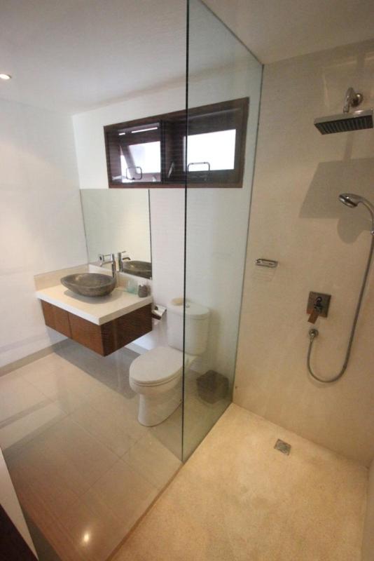 Modern 3BR Villa with Pool 5min to Beach - image 15