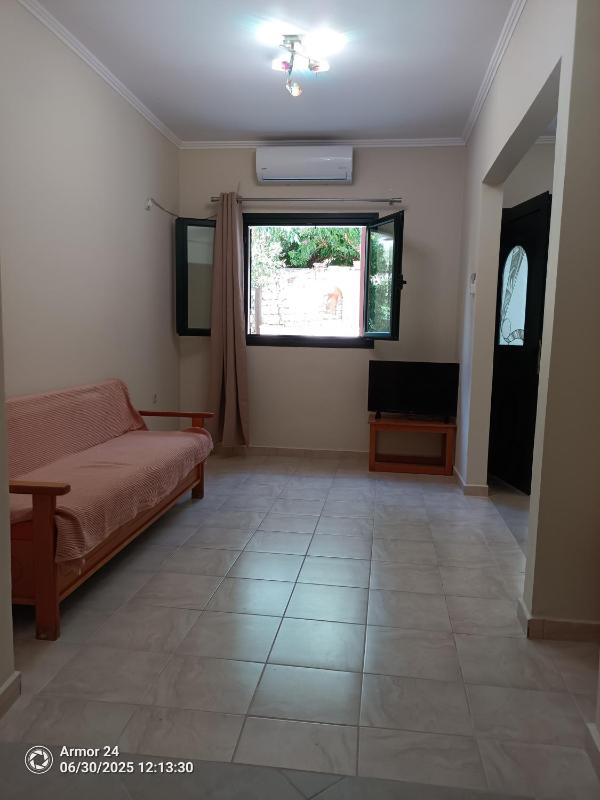 Studio with Garden View image 3