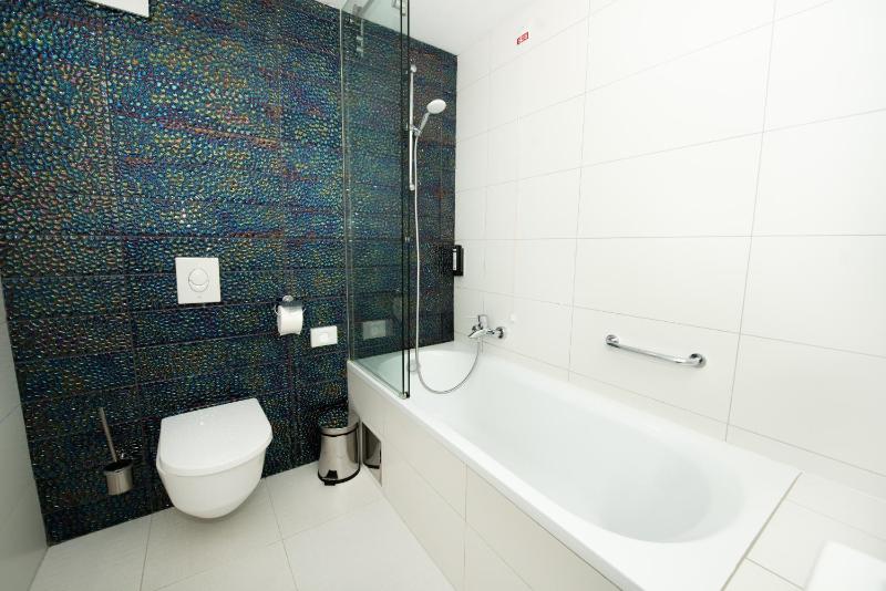 Classic Double or Twin Room image 2