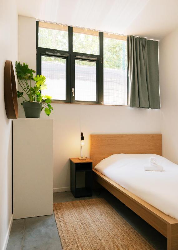 Double Room with Garden View image 2