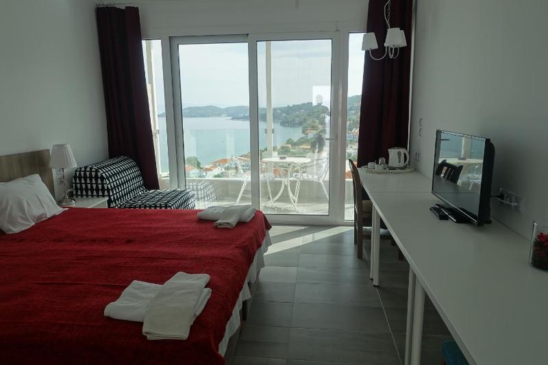 Hotel Rene - image 21