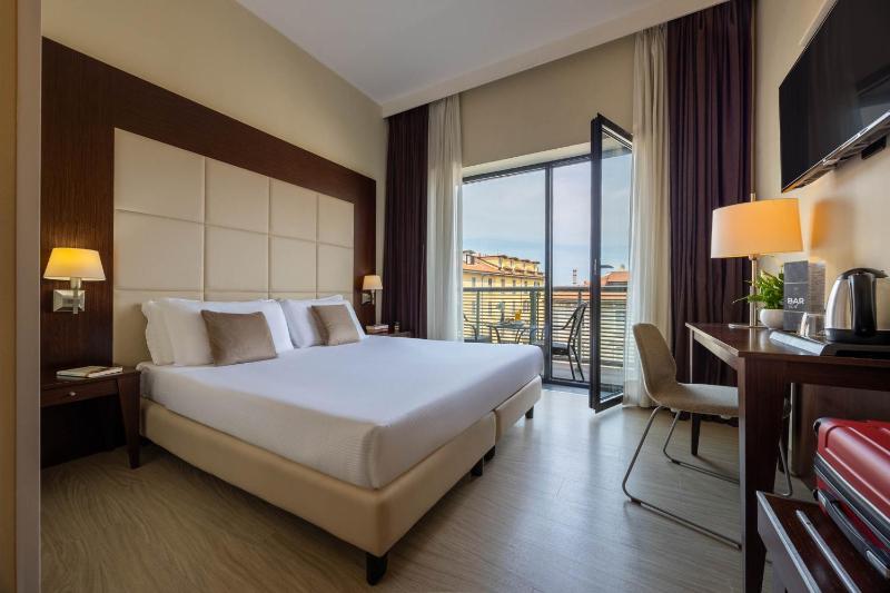 Superior Double Room image 1