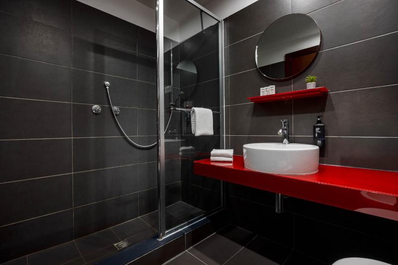 Superior Double Room image 3