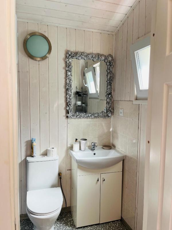 Bungalow image 2