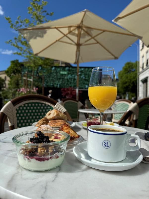 Hotel Flora - image 12