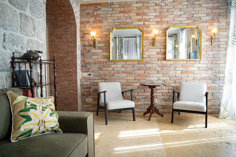 Groundfloor Suite with Sea View image 1