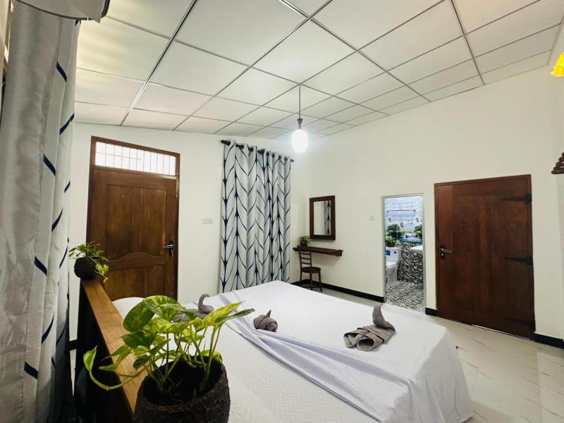 Prem villa - Near Airport - image 7