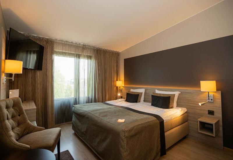 Superior Double Room image 1