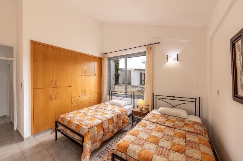 Three-Bedroom Villa image 2