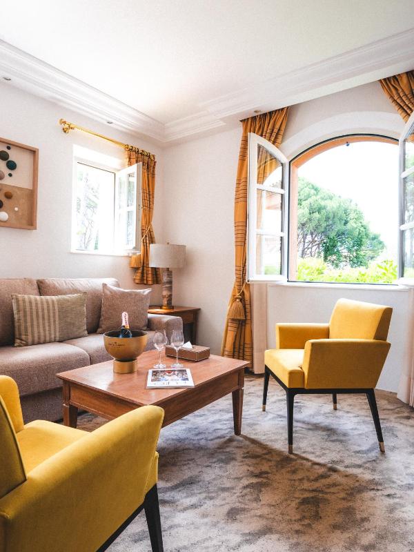 Ambre Suite with Terrace image 2