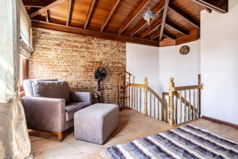 Chic 2BR Retreat House - Heart of Cihangir! #394 - image 12