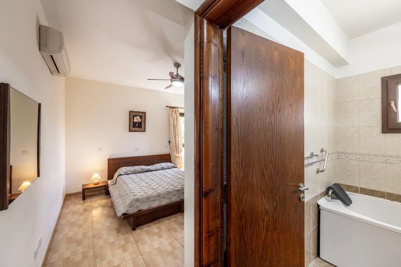 Three-Bedroom Villa image 1