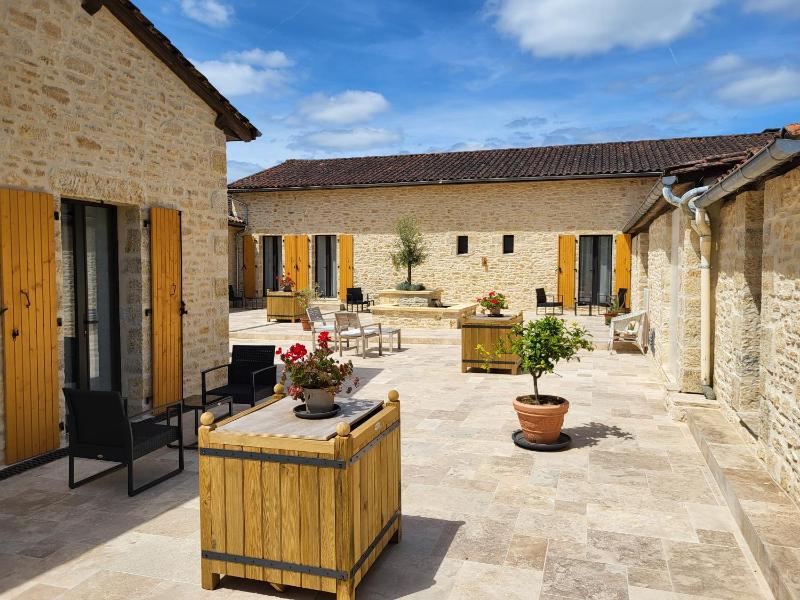 Double or Twin Room with Terrace image 3