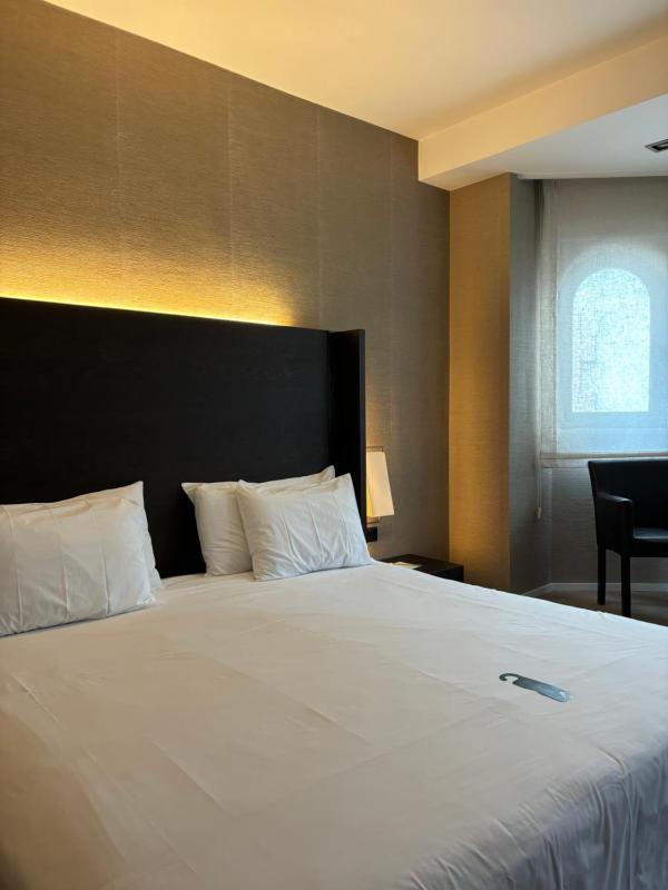 Superior Double Room image 2