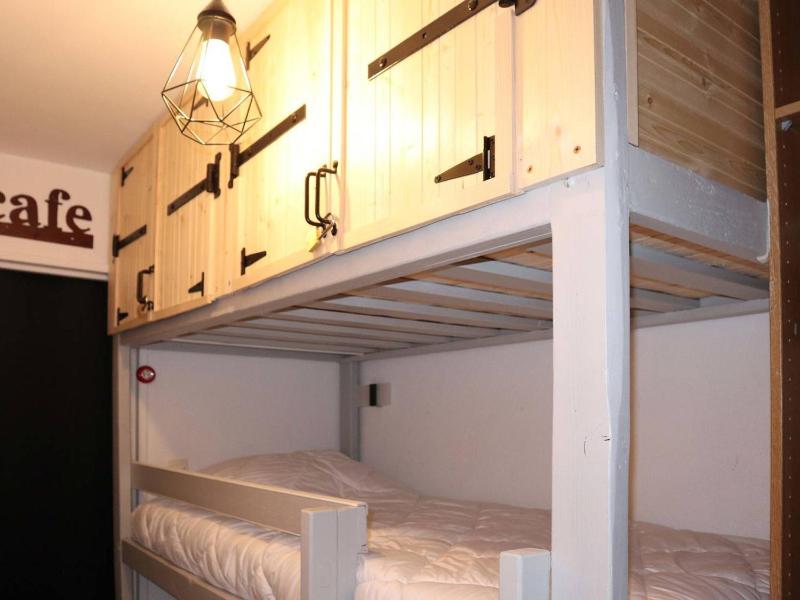 Joli studio rénové 4 pers skis aux pieds balcon lave-linge sèche-linge animaux admis - FR-1-322-523 - image 6