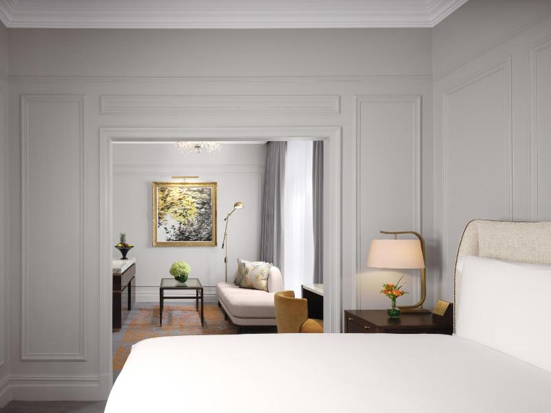 Junior Suite image 1