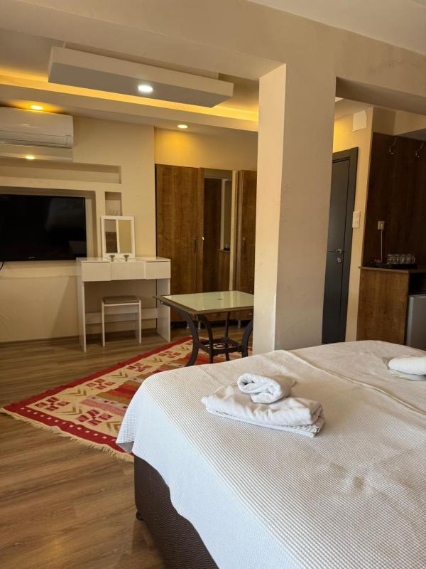 Luxury Quadruple Room image 3