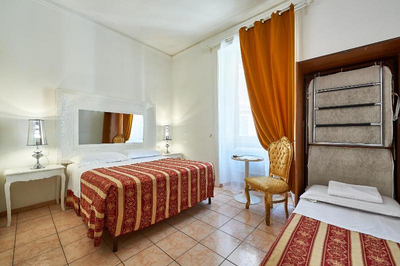 Quadruple Room image 1