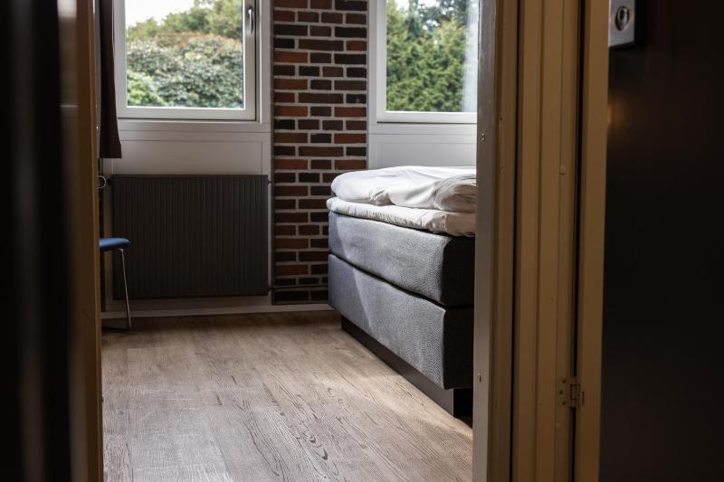 Standard Room image 4