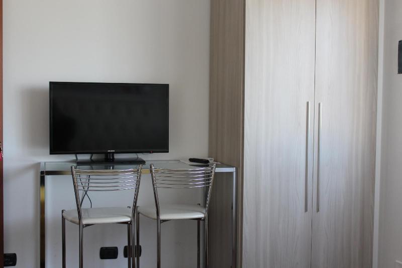 Double Room with Shared Bathroom image 1