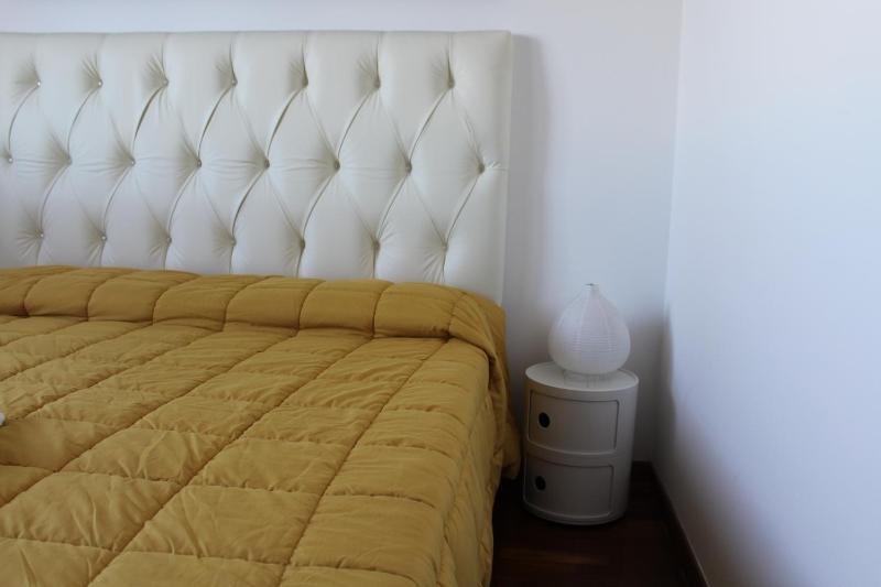 Double Room with Shared Bathroom image 3