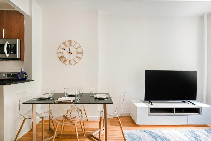 Prime Upper west Side Location 1 Bedroom Apt - image 8