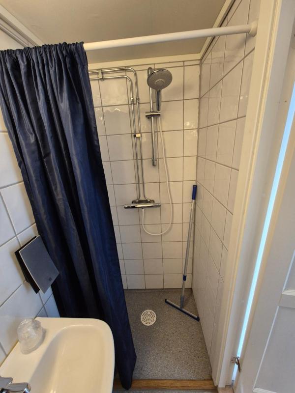 Single Room image 2
