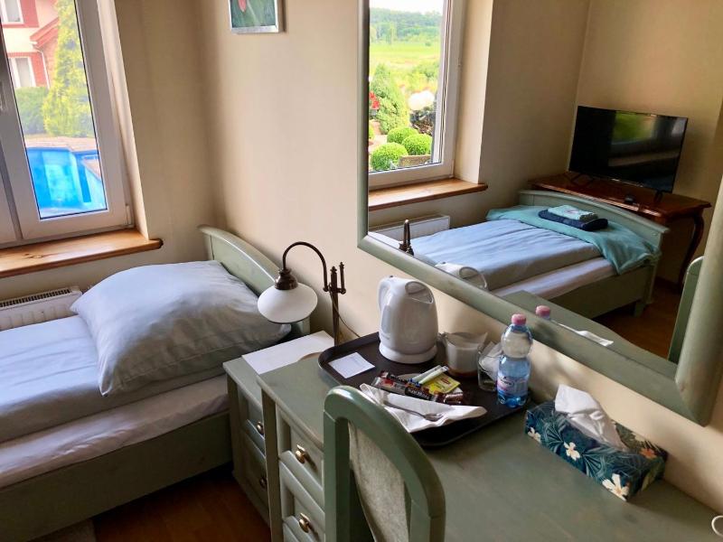 Standard Single Room image 3
