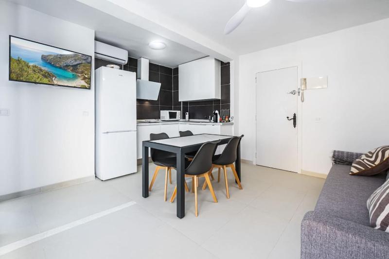 Javea Vibes - Bright Modern & Beach-Ready - image 24