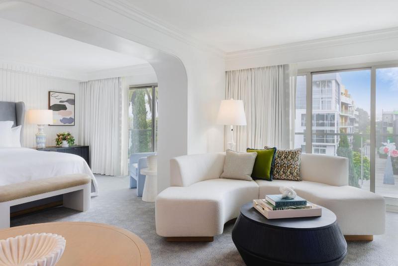 The 720 City View Queen Room image 3
