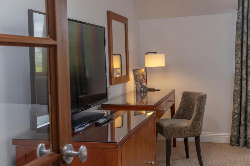 Classic King Room image 4