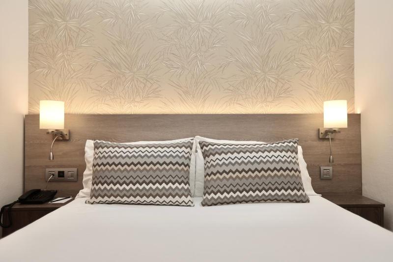 Standard Single Room image 1