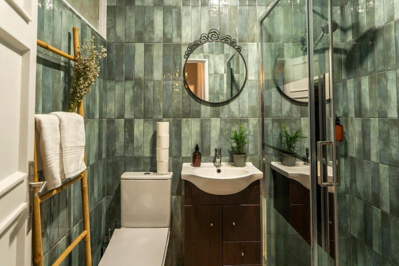 3BR Flat by Casa da Música Central Sleeps 6 2D - image 12