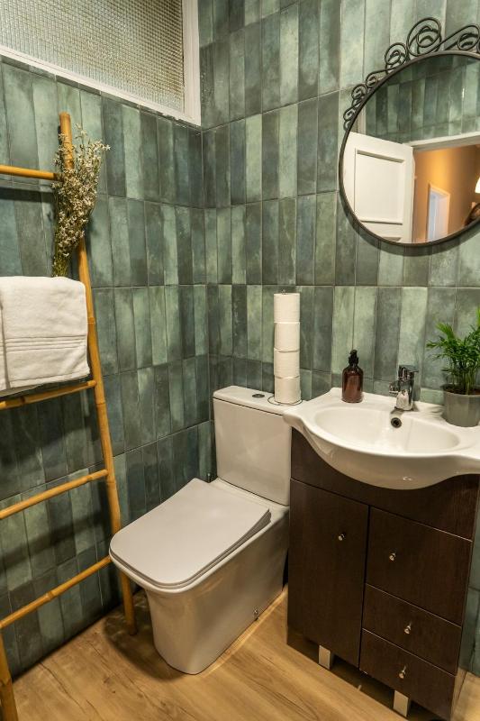 3BR Flat by Casa da Música Central Sleeps 6 2D - image 29