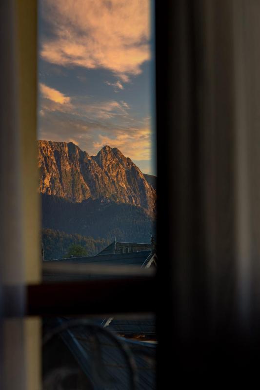 Double Room with Mountain View image 3