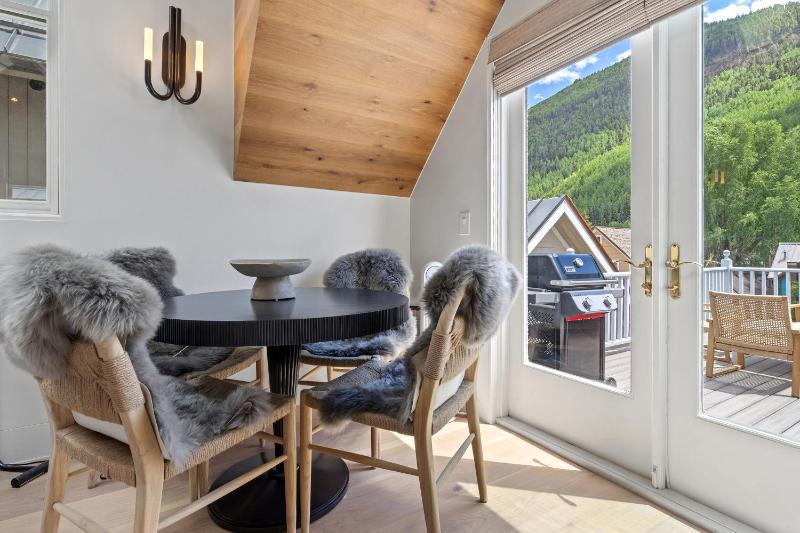 The Perch by Exceptional Stays - image 13