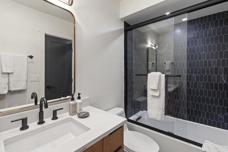 The Perch by Exceptional Stays - image 16
