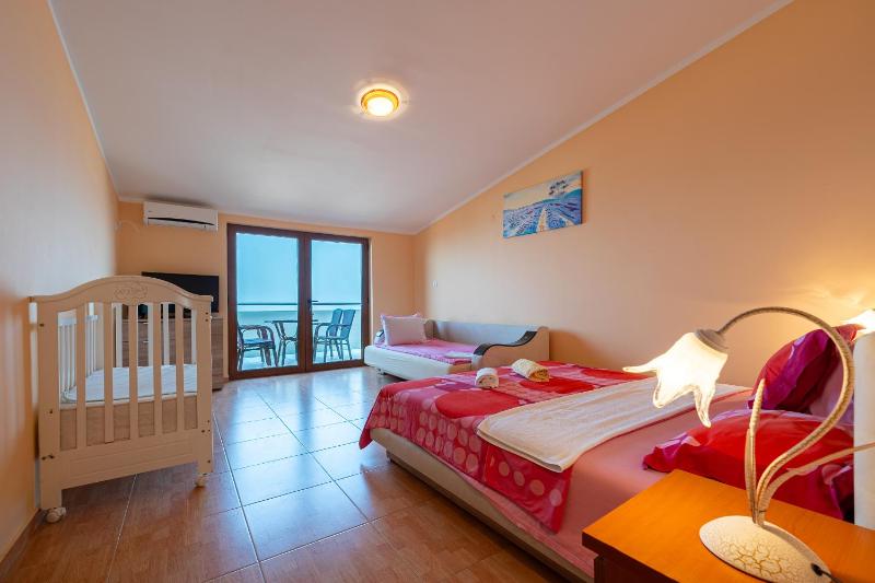 Sunset Residence Blizikuce - image 4