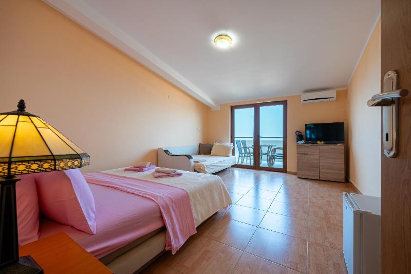 Sunset Residence Blizikuce - image 11