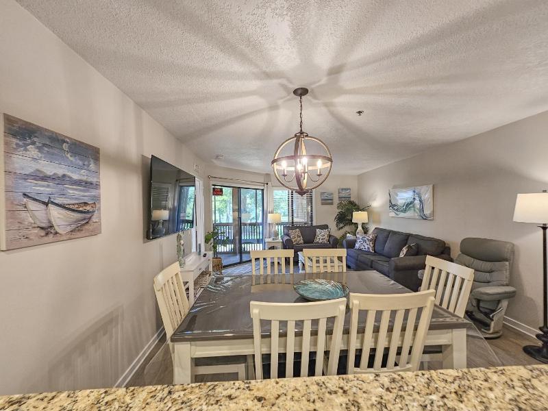 Serene 2 bed 2 bath lodge with amenities 101AC lodge - image 42