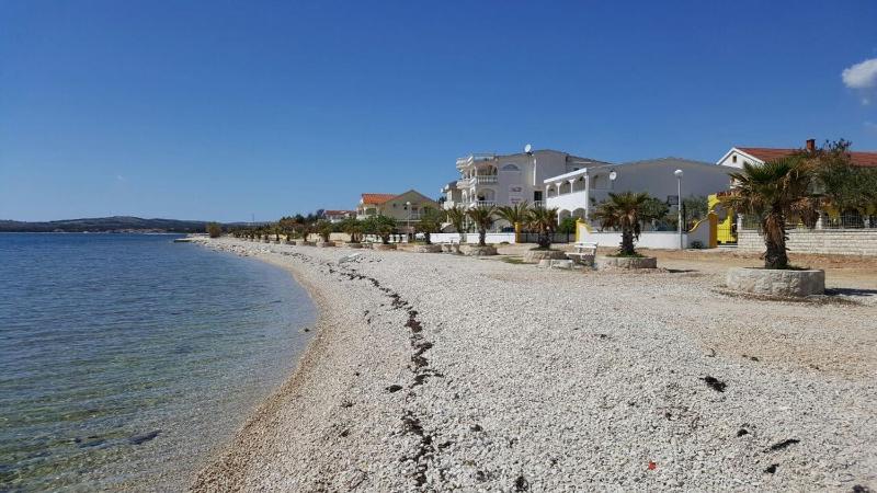 Apartments by the sea Vir - 24741 - image 9
