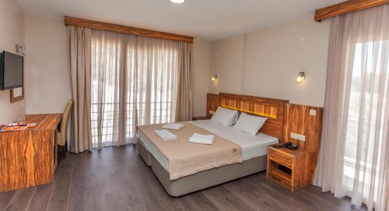 Apartment with View and Balcony image 1