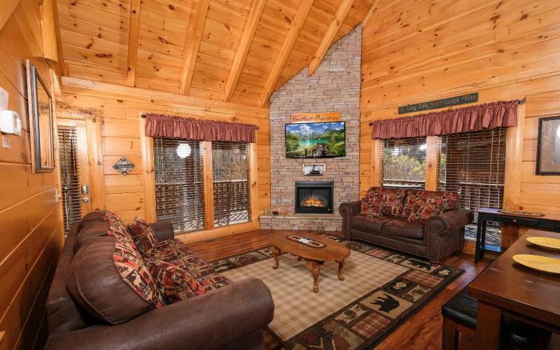 Bearfoot Memories - Large Game Room Outdoor Hot Tub + Community Pool Access - image 25